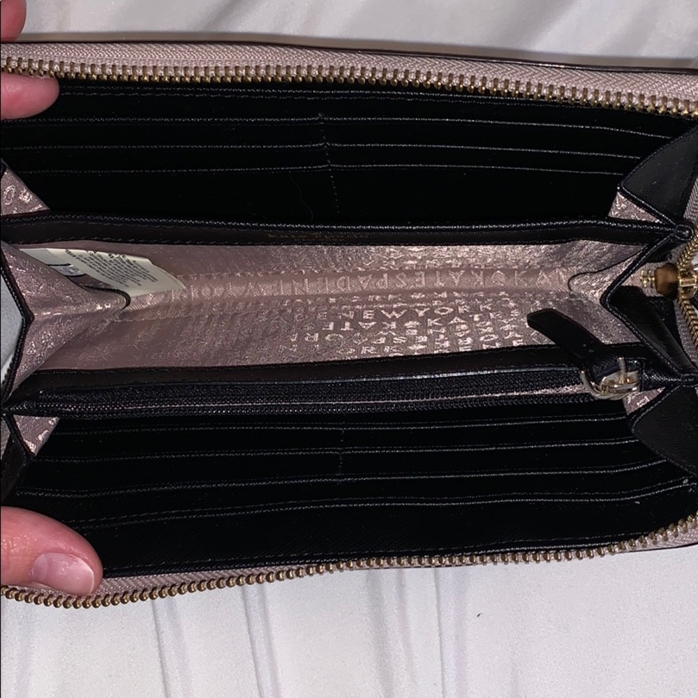 Kate Spade Wallet - Picture 2 of 2